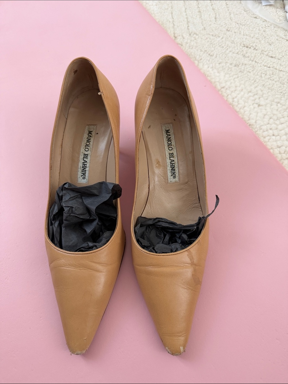 Manolo Blahnik Tan Leather Pointed-Toe Pumps